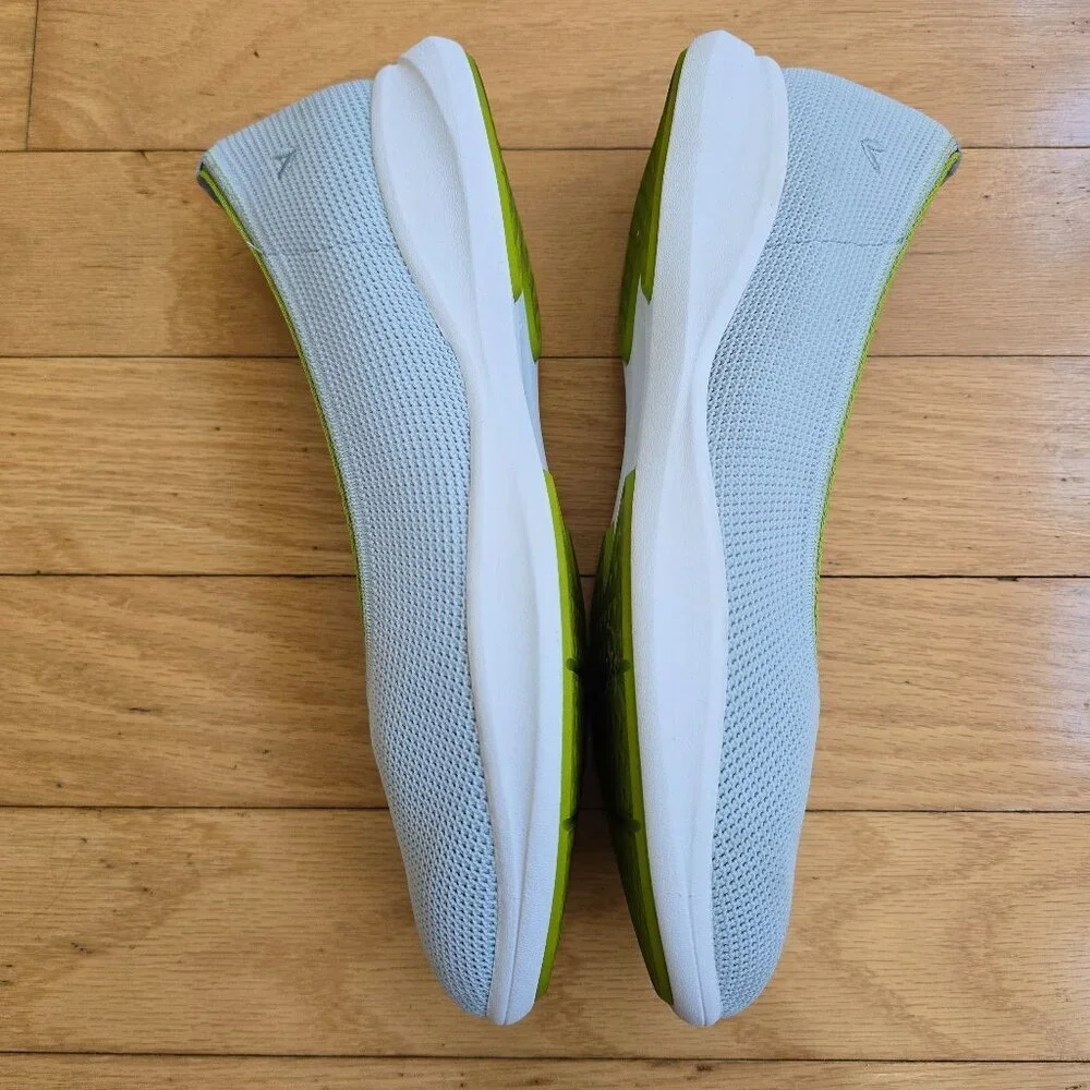 Vivaia | Izabel Walker Pro Hybrid light blue ballet flats shoes  | WMS 10.5